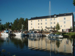 Norrqvarn Hotell in Lyrestad in Lyrestad